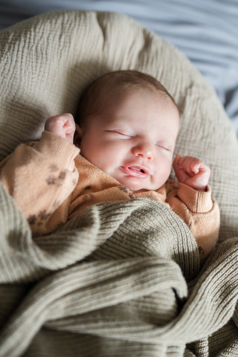 newbornshoot newbornfotograaf nijmegen kraamreportage